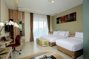 Family Room, Bay View | In-room safe, desk, free WiFi, bed sheets - Mahogany Hotel (Nusa Dua)