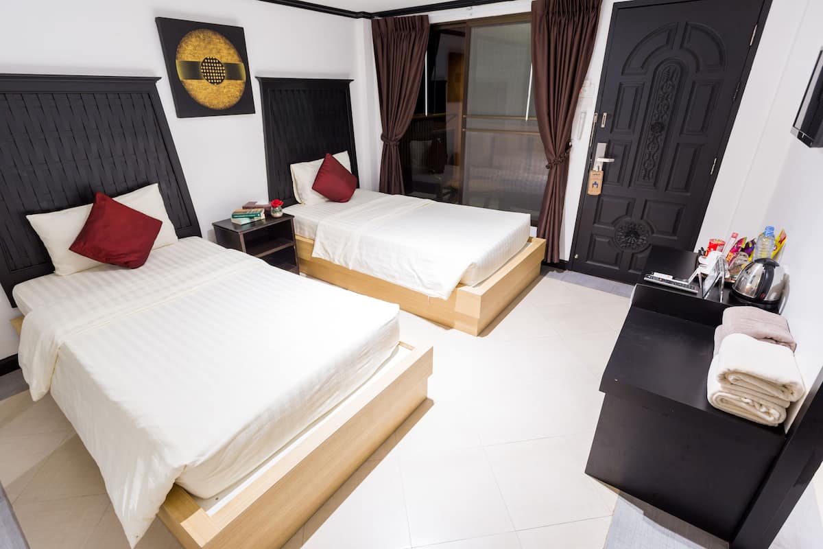 Superior Double or Twin Room with Garden View | มินิบาร์, ห้องพักตกแต่งอย่างมีเอกลักษณ์, ห้องเก็บเสียง, Wi-Fi ฟรี