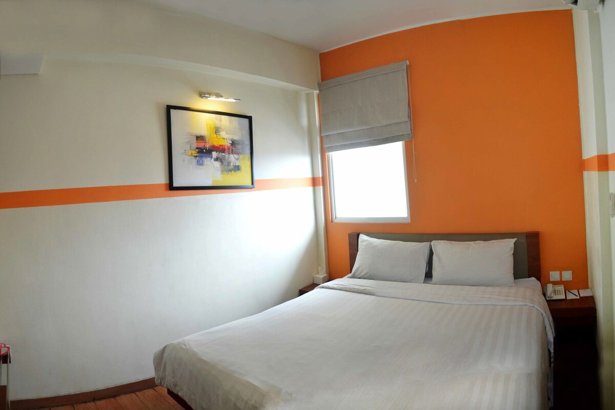 In-room safe, desk, iron/ironing board (on request), free WiFi