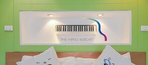 슈피리어 트윈룸, 정원 전망 | 미니바, 객실 내 금고, 각각 다른 스타일의 인테리어, 각각 다르게 가구 비치