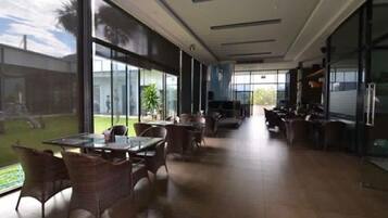 Daily buffet breakfast (THB 300 per person)