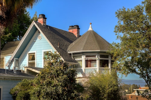 Cliff Crest Bed & Breakfast