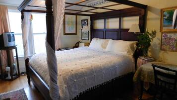 Ropa de cama de alta calidad y escritorio