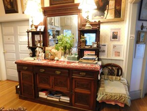 Interior - Cliff Crest Bed & Breakfast (Santa Cruz)