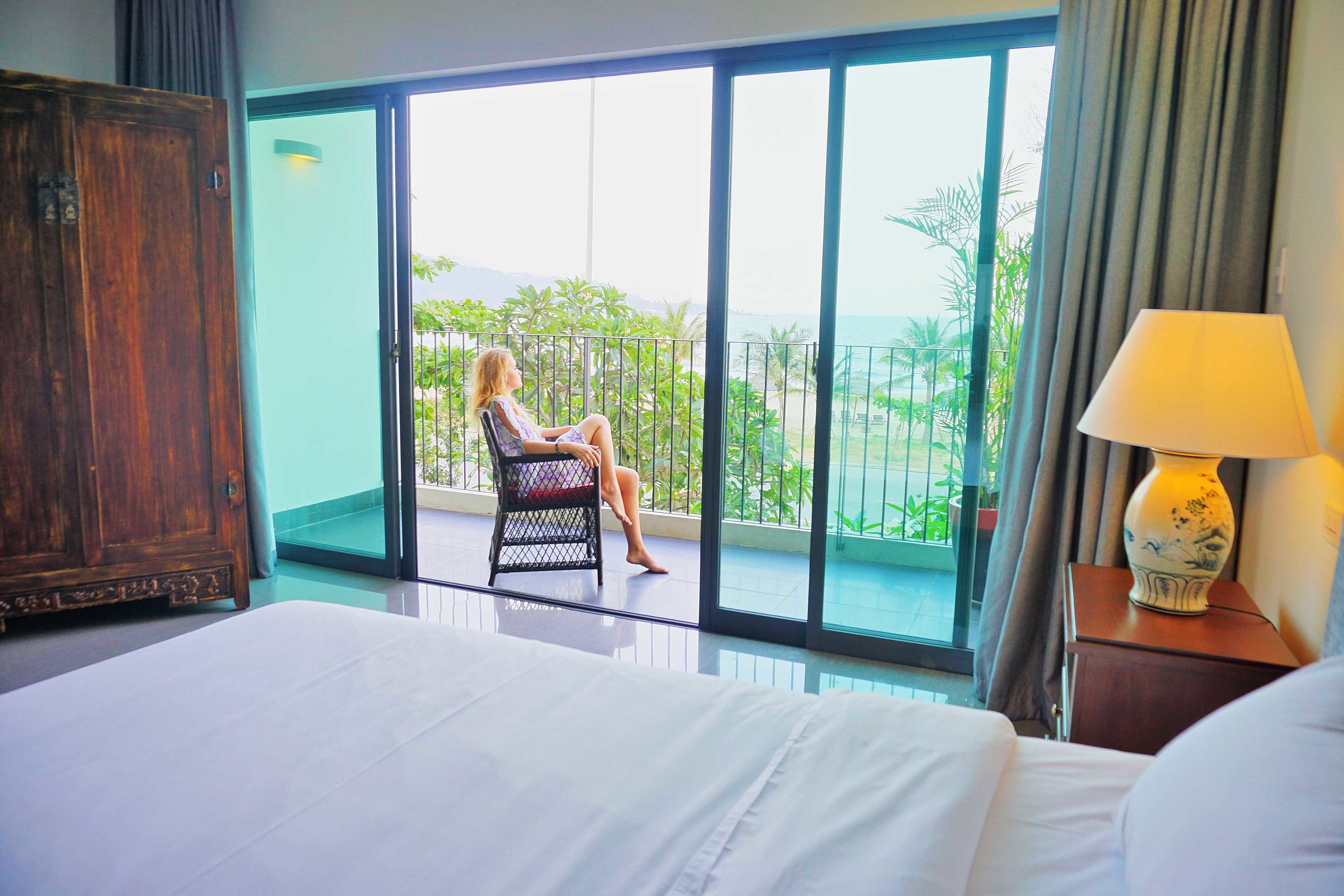 studio, beach view | minibar, in-room safe, desk, blackout curtains