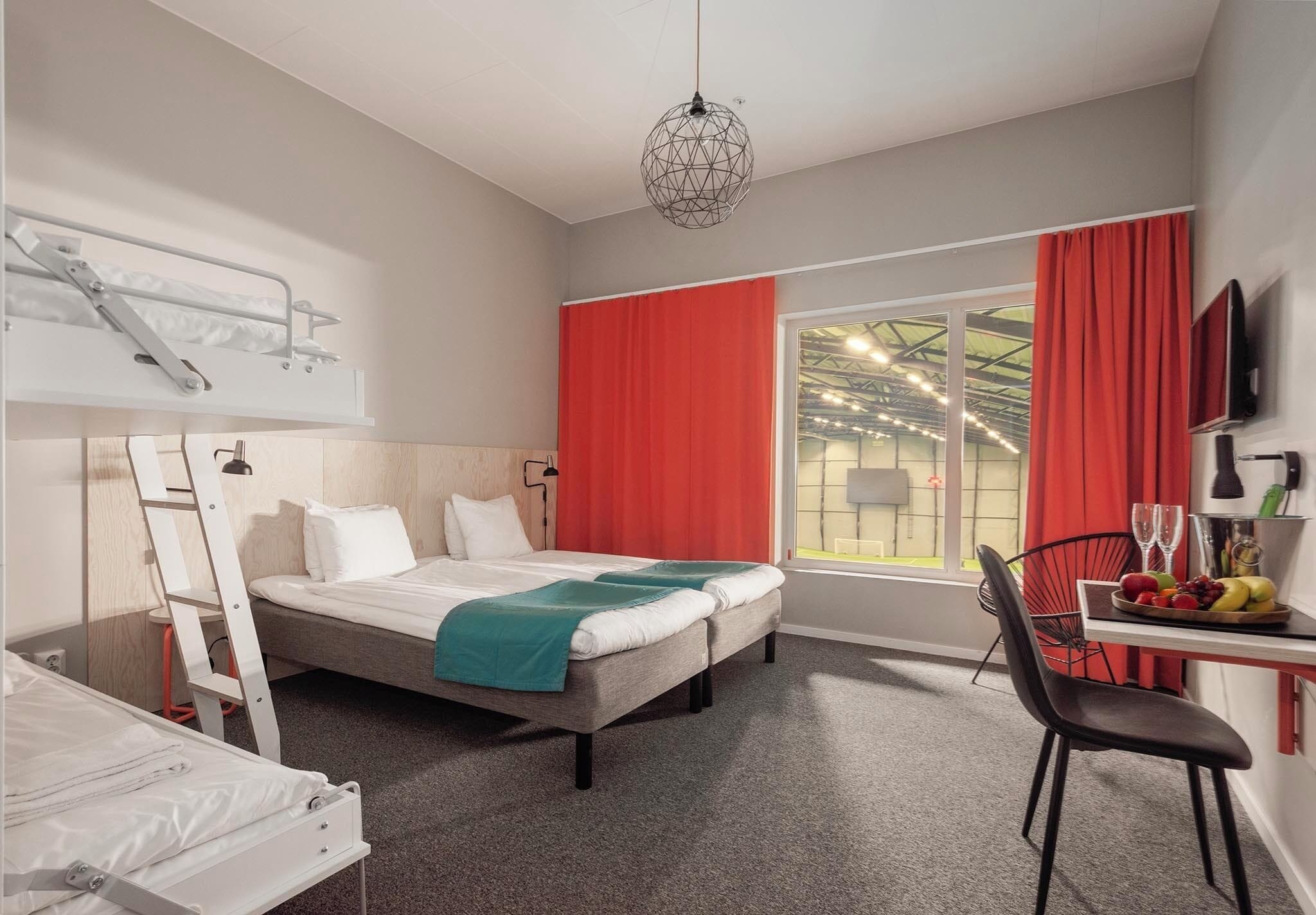 superior room | desk, laptop workspace, iron/ironing board, free wifi