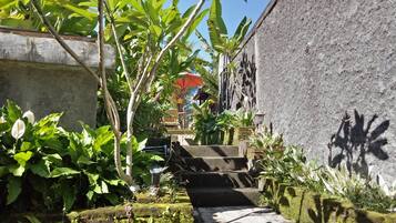 Kamar Standar | Pemandangan taman