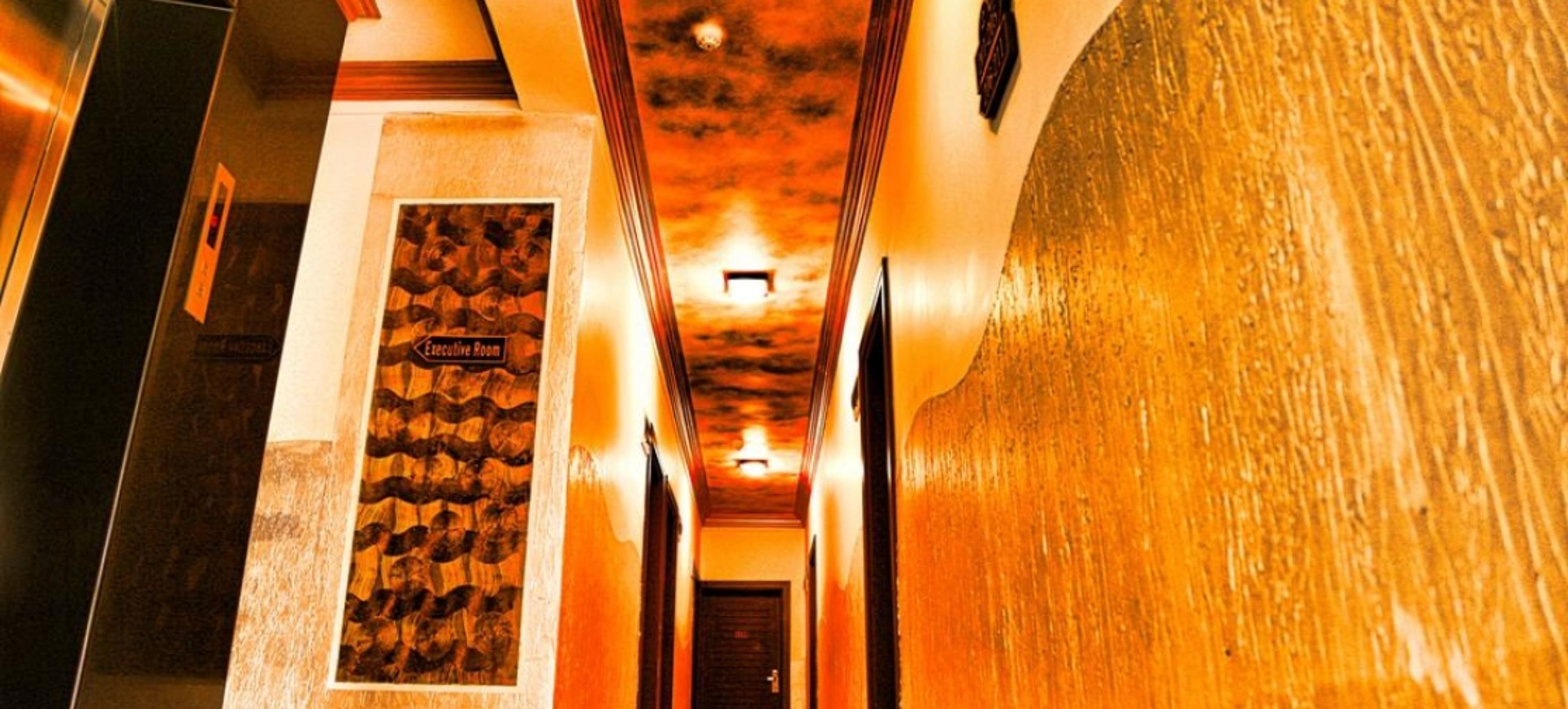 Photo - Ceylon City Hotel, Colombo
