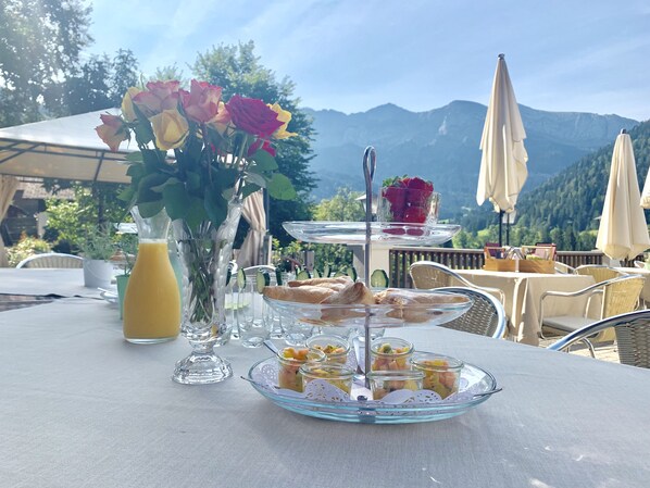 Frühstück, Mittagessen und Abendessen