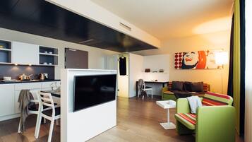 Literie hypoallergénique, coffres-forts dans les chambres, bureau