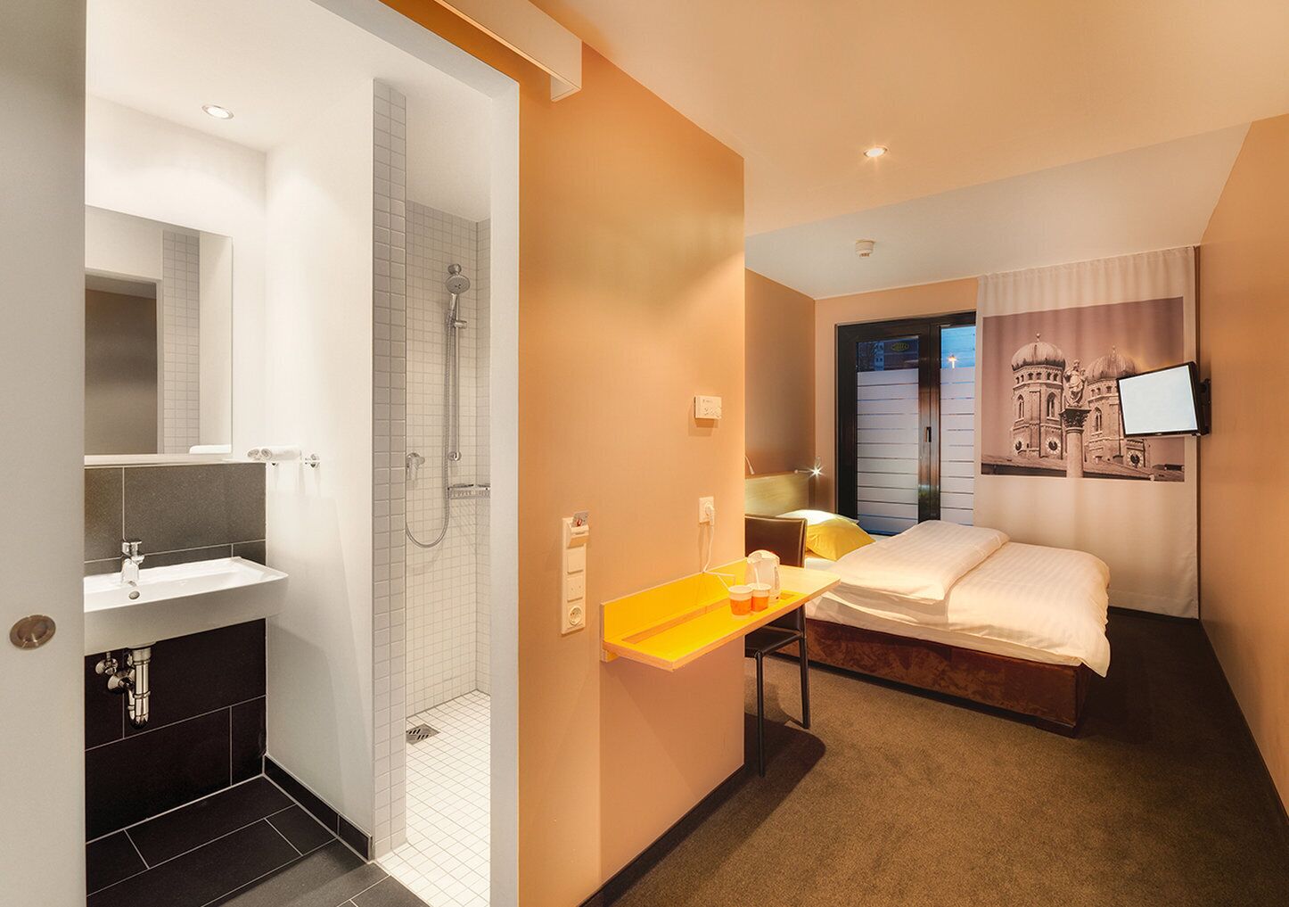 hypo-allergenic bedding, in-room safe, desk, blackout curtains