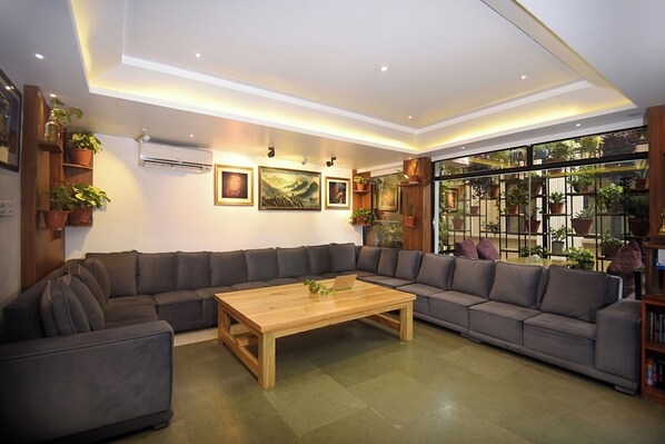 Siddeområde i lobbyen