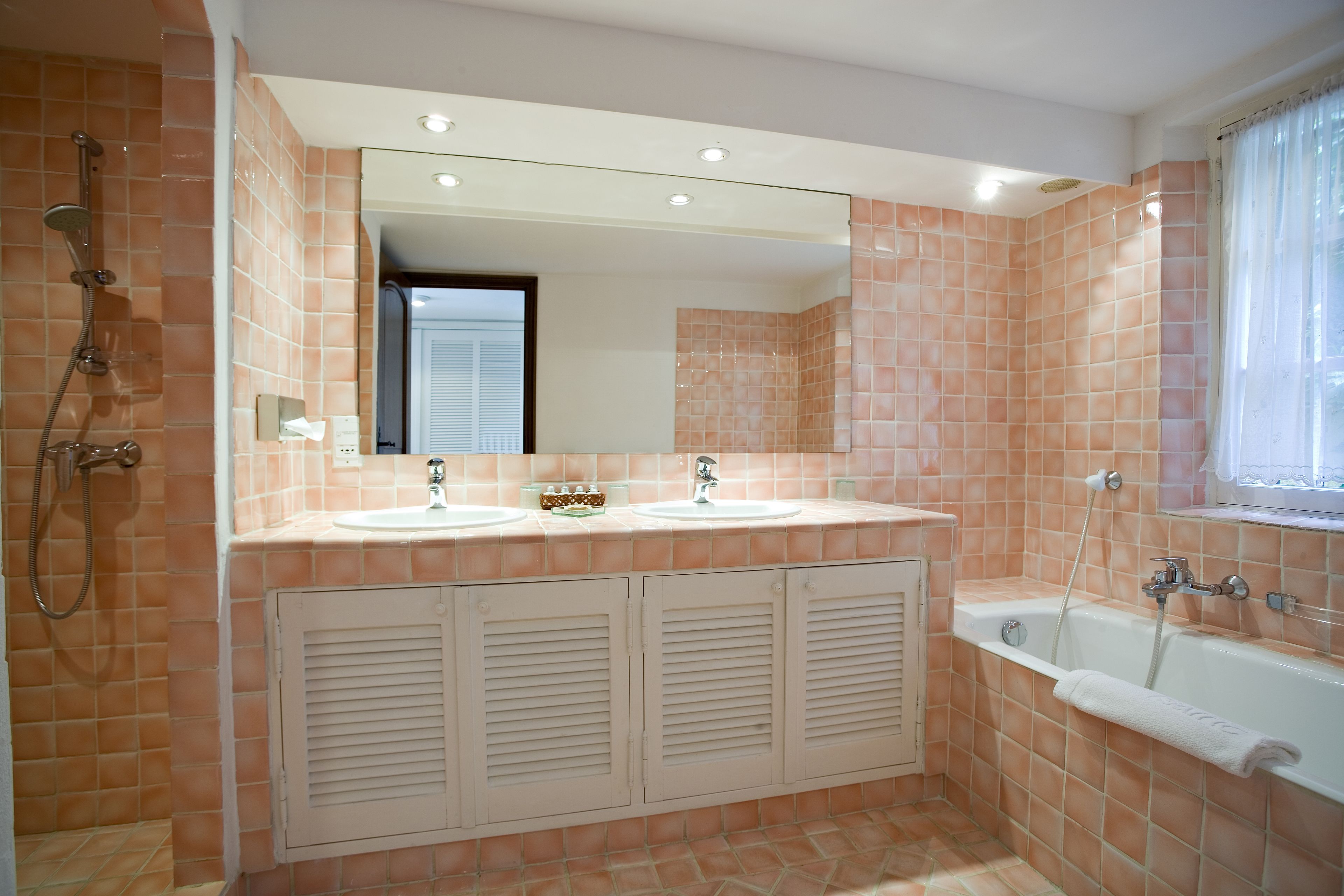 family room pool | bathroom | shower, free toiletries, hair dryer