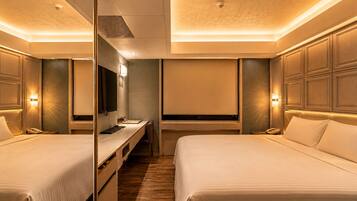 Standard Double Room, 1 Double Bed (Non-smoking) | Premium bedding, down comforters, free minibar, in-room safe