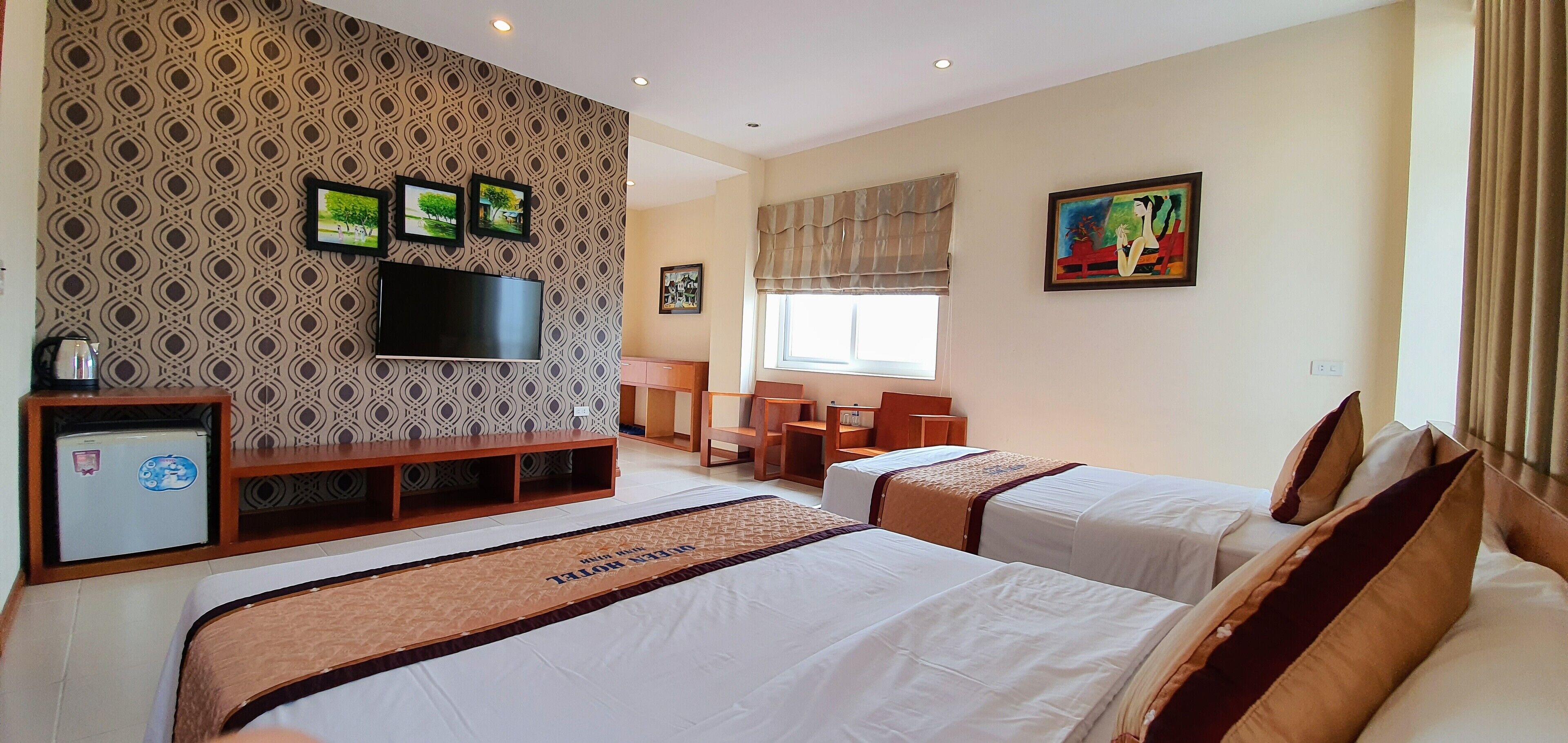 superior room | minibar, desk, rollaway beds, free wifi