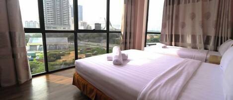 Peti besi dalam bilik, seterika/papan seterika, Wi-fi percuma