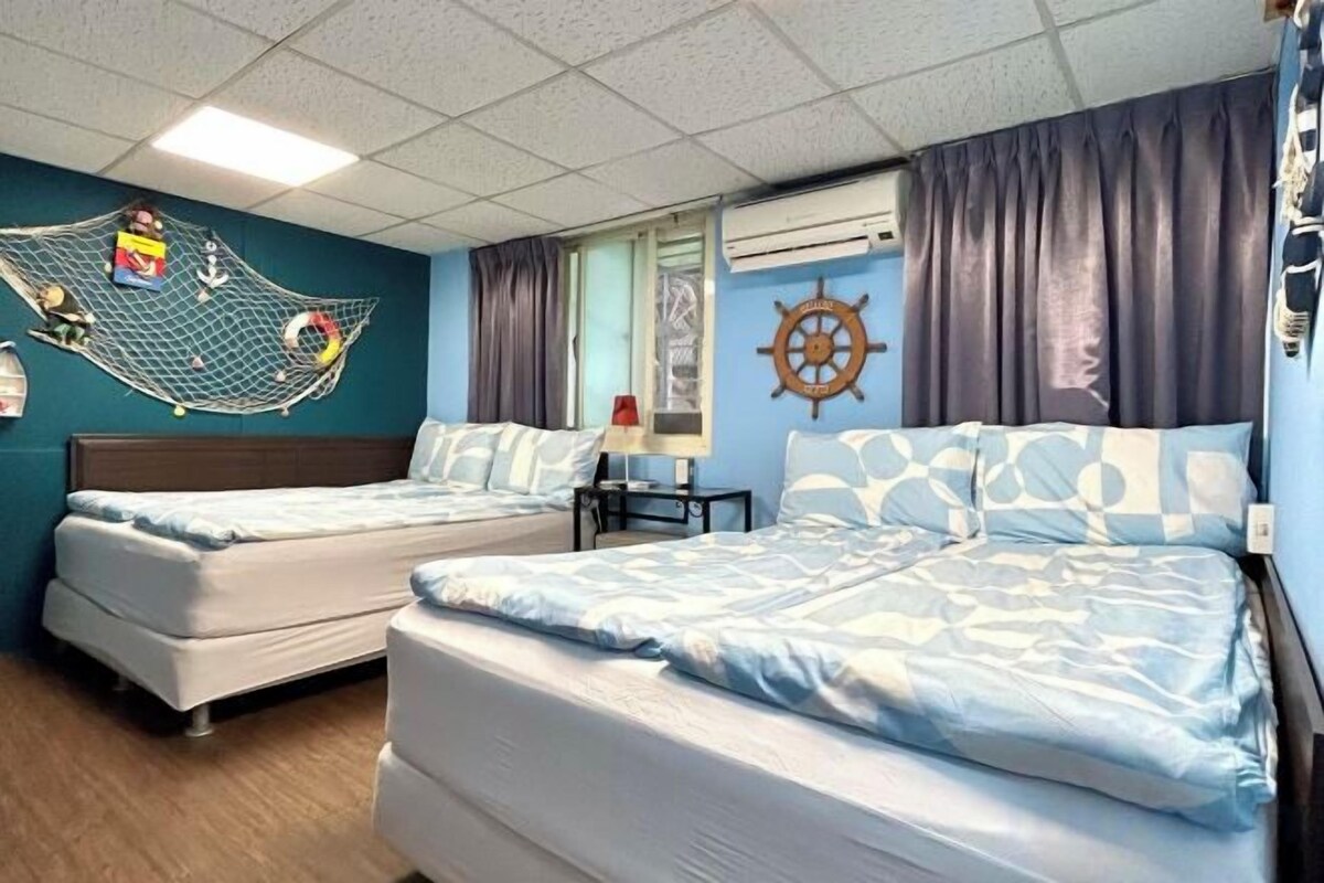 13 bedrooms, desk, blackout drapes, soundproofing