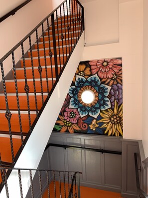 Staircase - Galway City Hostel & Bar (Galway)