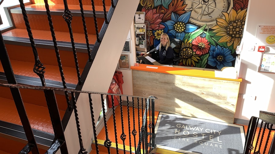 Galway City Hostel & Bar