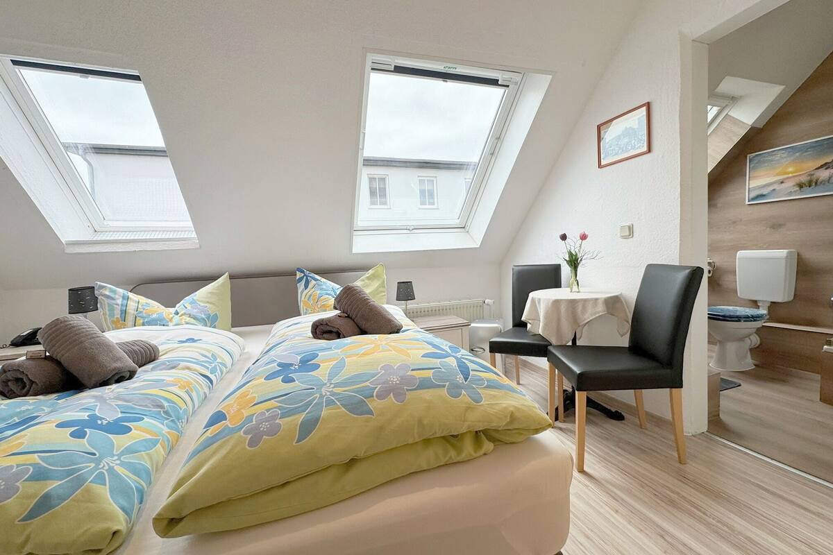 junior double room | free wifi, bed sheets