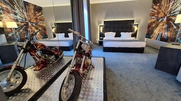Studio, 1 Bedroom | Minibar, soundproofing, iron/ironing board, free WiFi