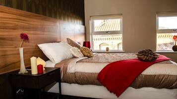 Desk, free WiFi, bed sheets