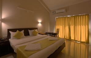 Deluxe room  | In-room safe, iron/ironing board, rollaway beds, free WiFi - Anjuna Beach Resort (Anjuna)