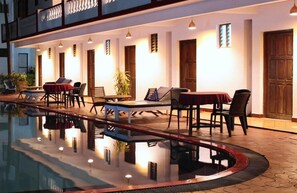 Outdoor pool - Anjuna Beach Resort (Anjuna)