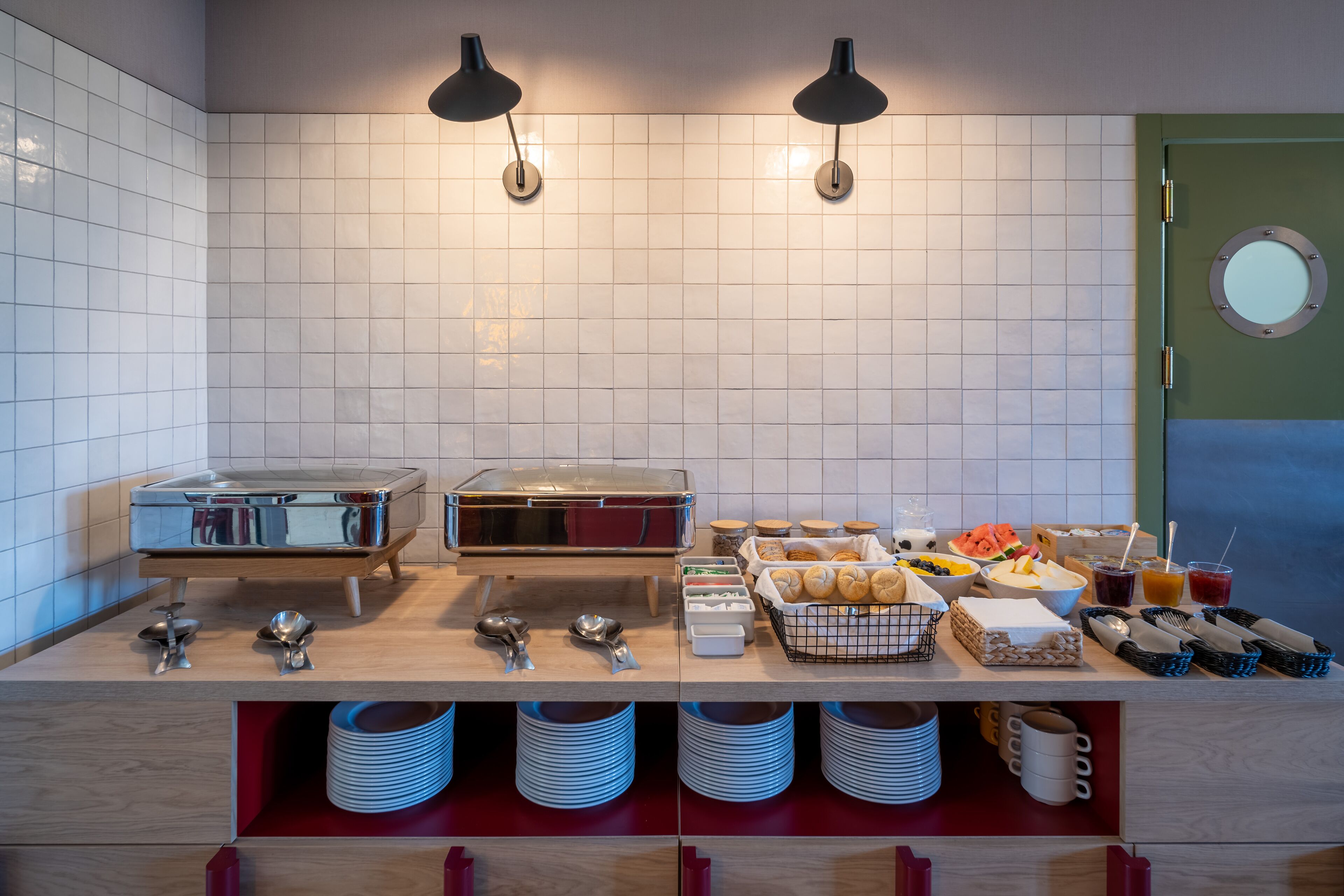 daily to-go breakfast (pln 60 per person)