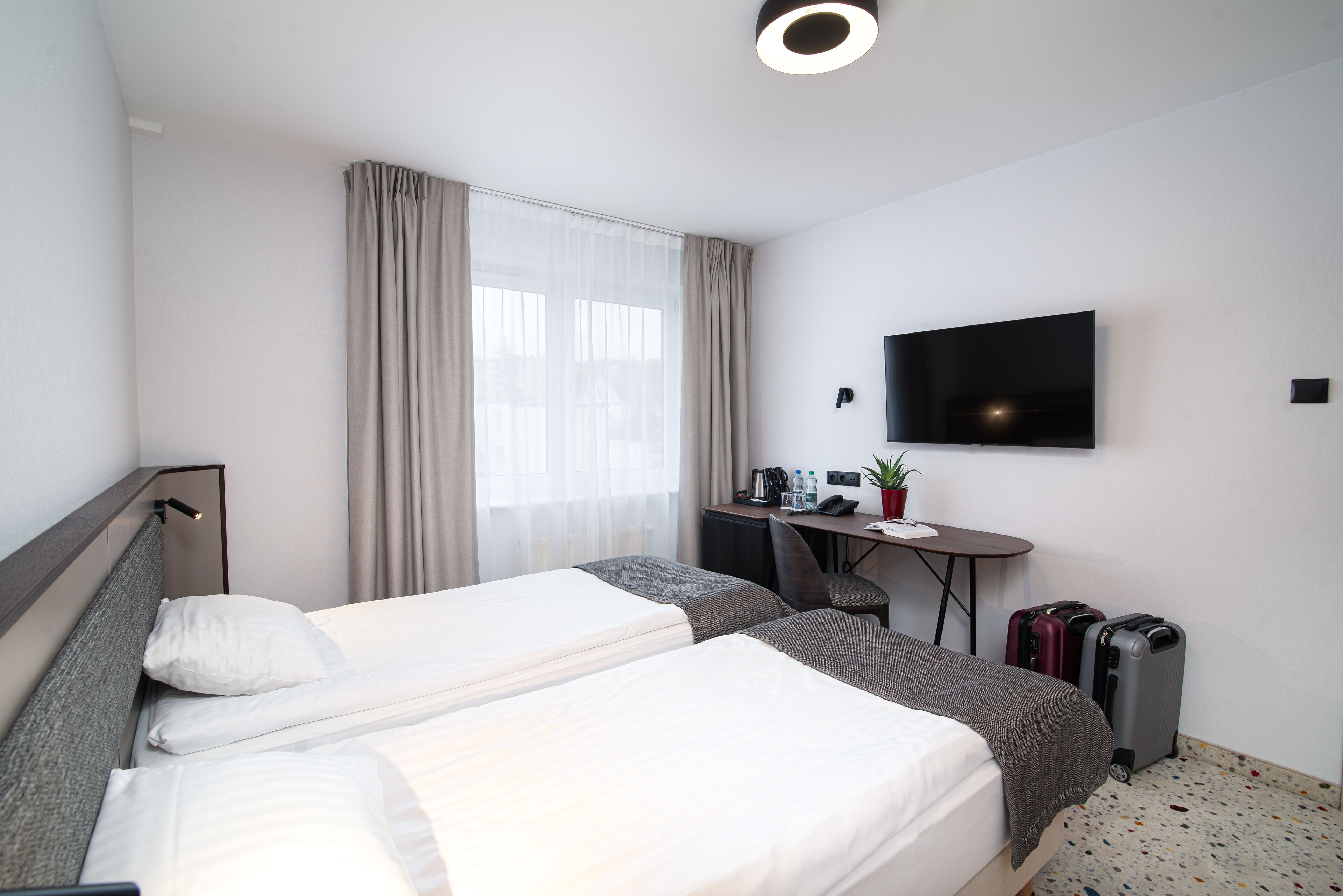 standard studio, 2 bedrooms | in-room safe, desk, laptop workspace, blackout curtains