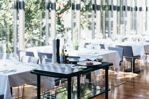 International cuisine - Villa Csonka by Hotel Privo (Targu Mures)