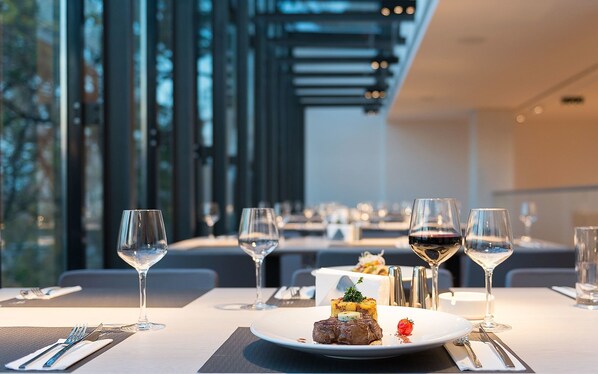 International cuisine - Villa Csonka by Hotel Privo (Targu Mures)