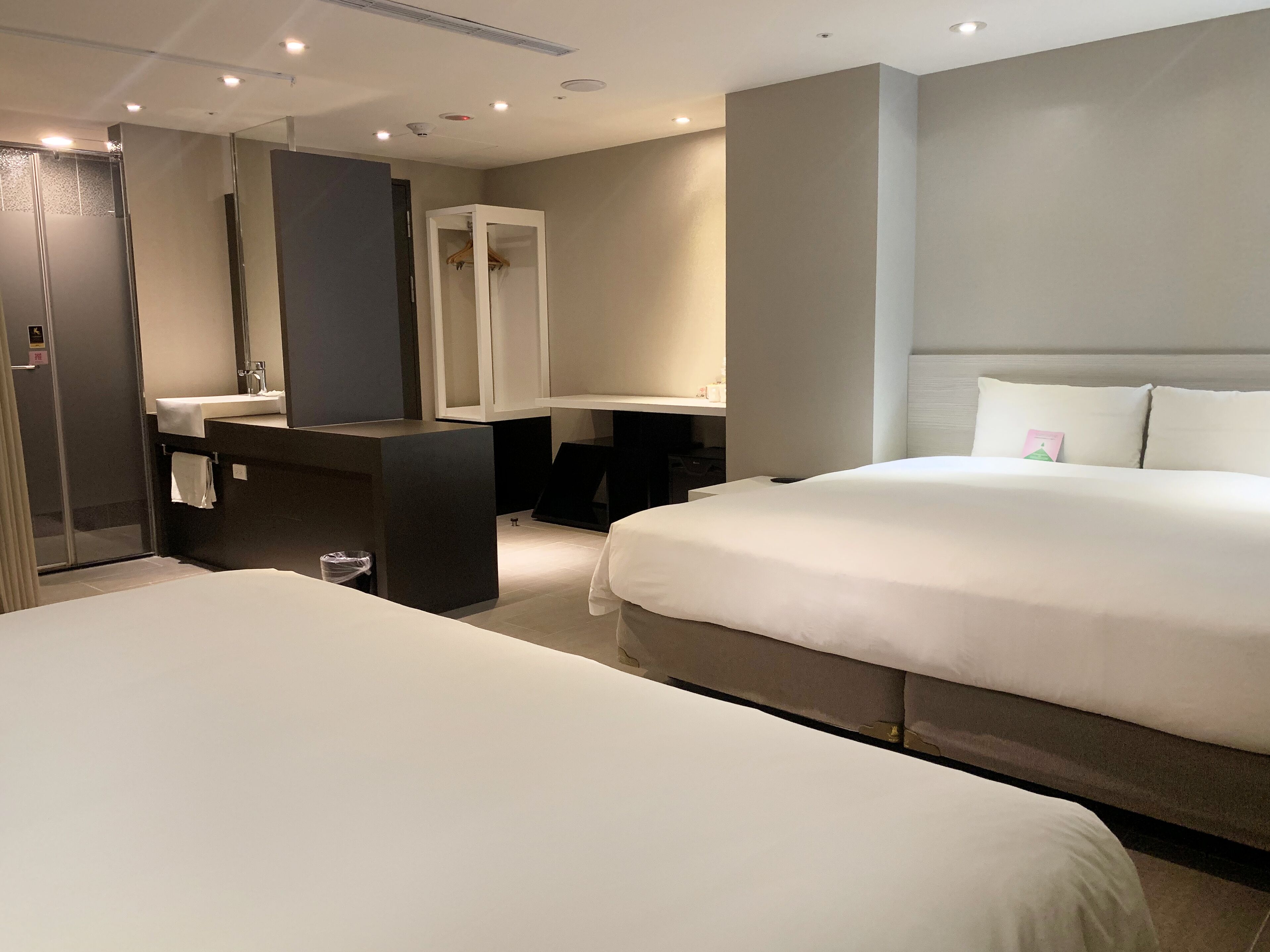 superior quadruple room | 1 bedroom, down duvets, in-room safe, individually furnished