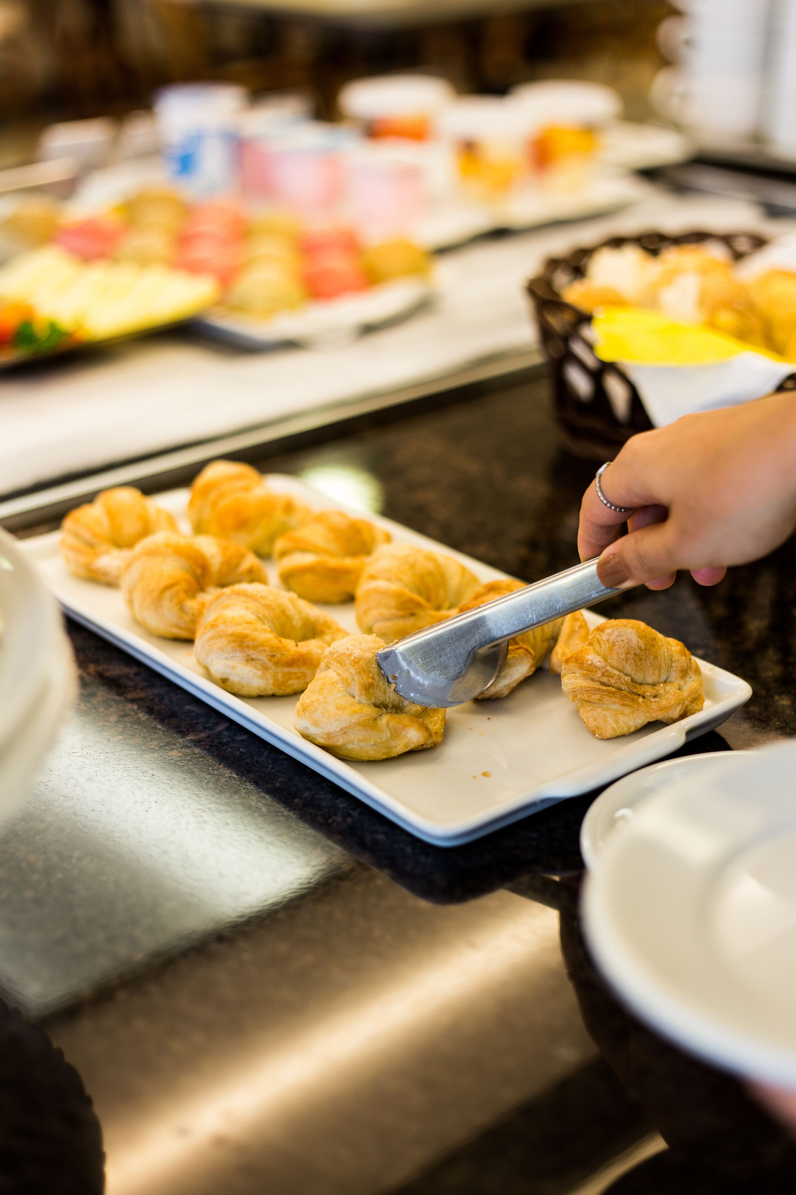 daily buffet breakfast (brl 25 per person)