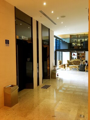 Entrada al alojamiento