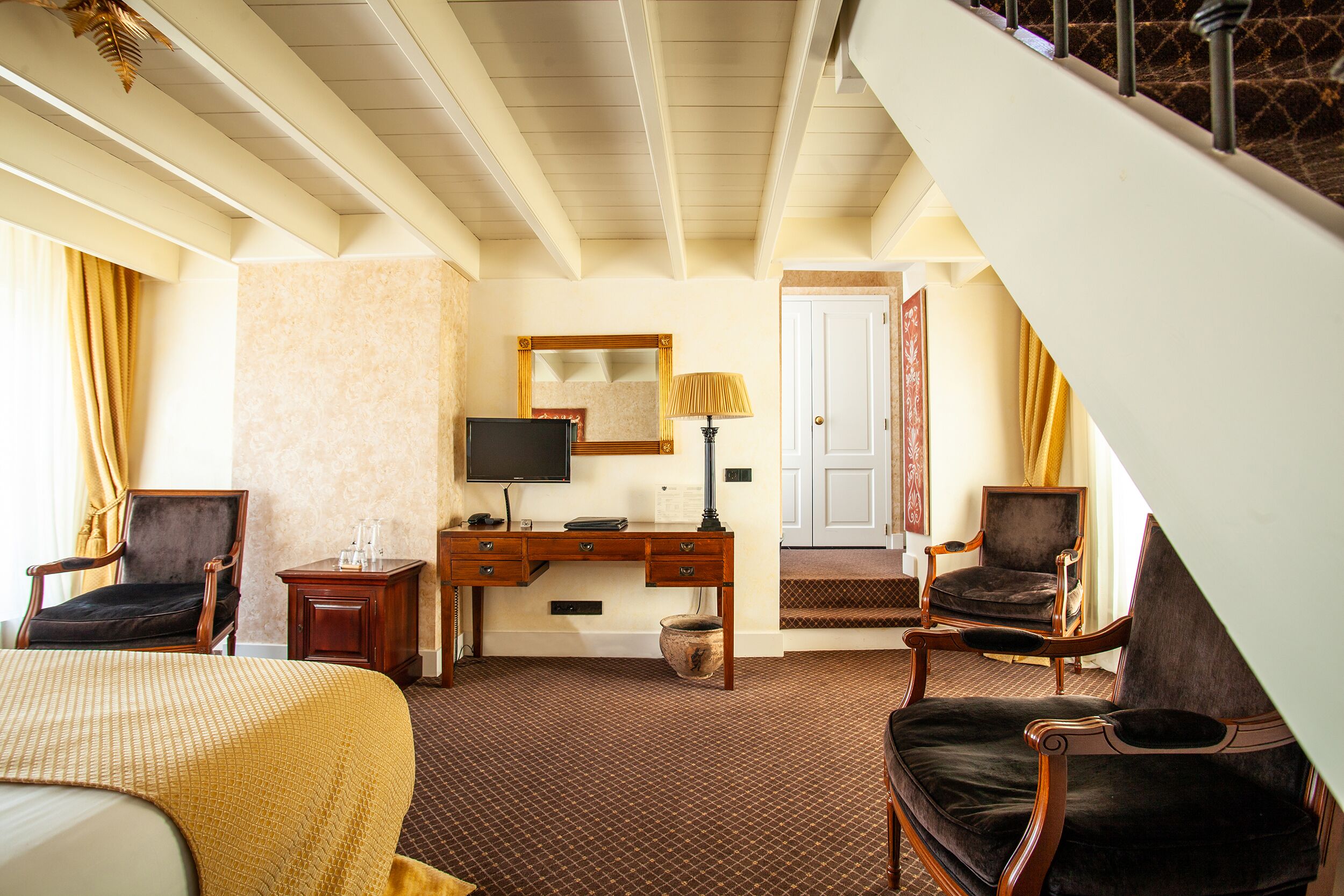 family quadruple room, 2 bedrooms | minibar, in-room safe, desk, soundproofing