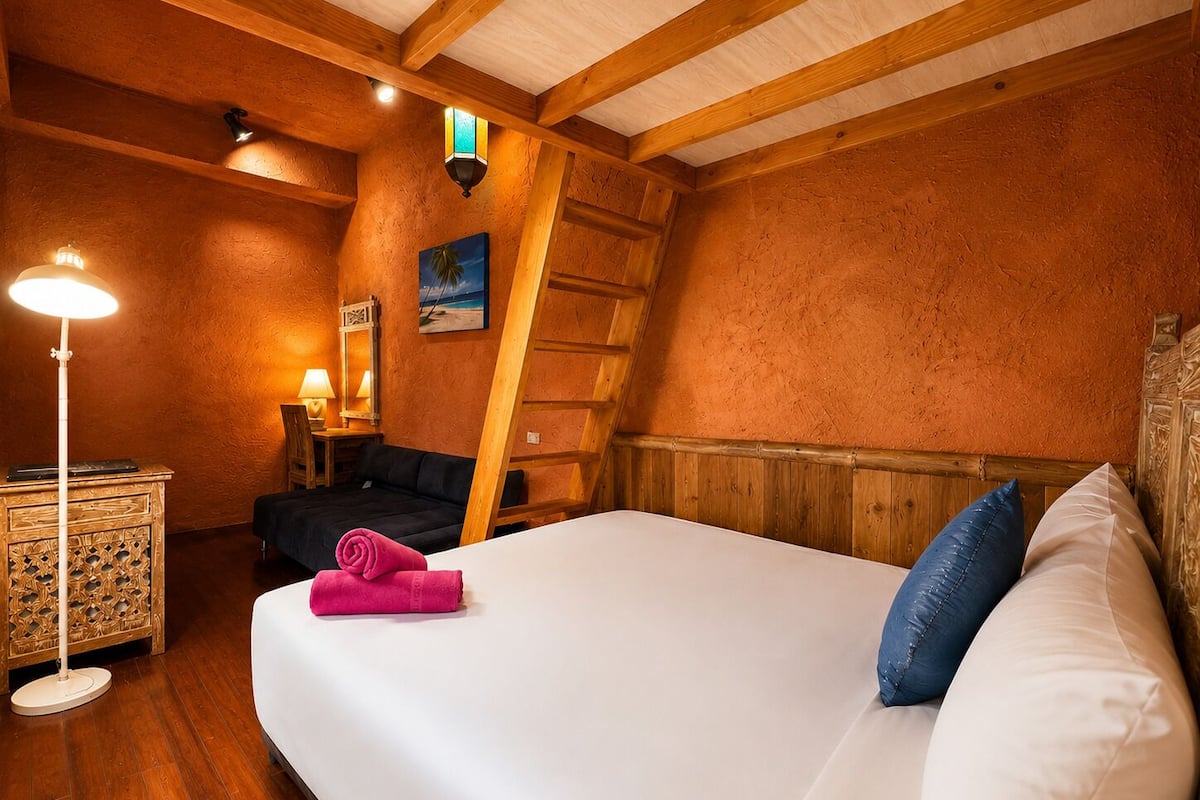 Quadruple Room | WiFi (free), bed sheets