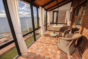 Premium Apartment, 2 Bedrooms, Lake View | Balcony - Las Gaviotas (San Carlos de Bariloche)