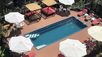Sæsonbestemt udendørs pool