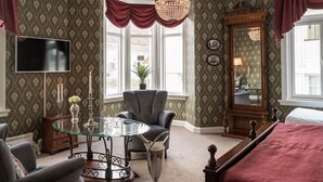 Junior Suite | Desk, soundproofing, free WiFi, bed sheets