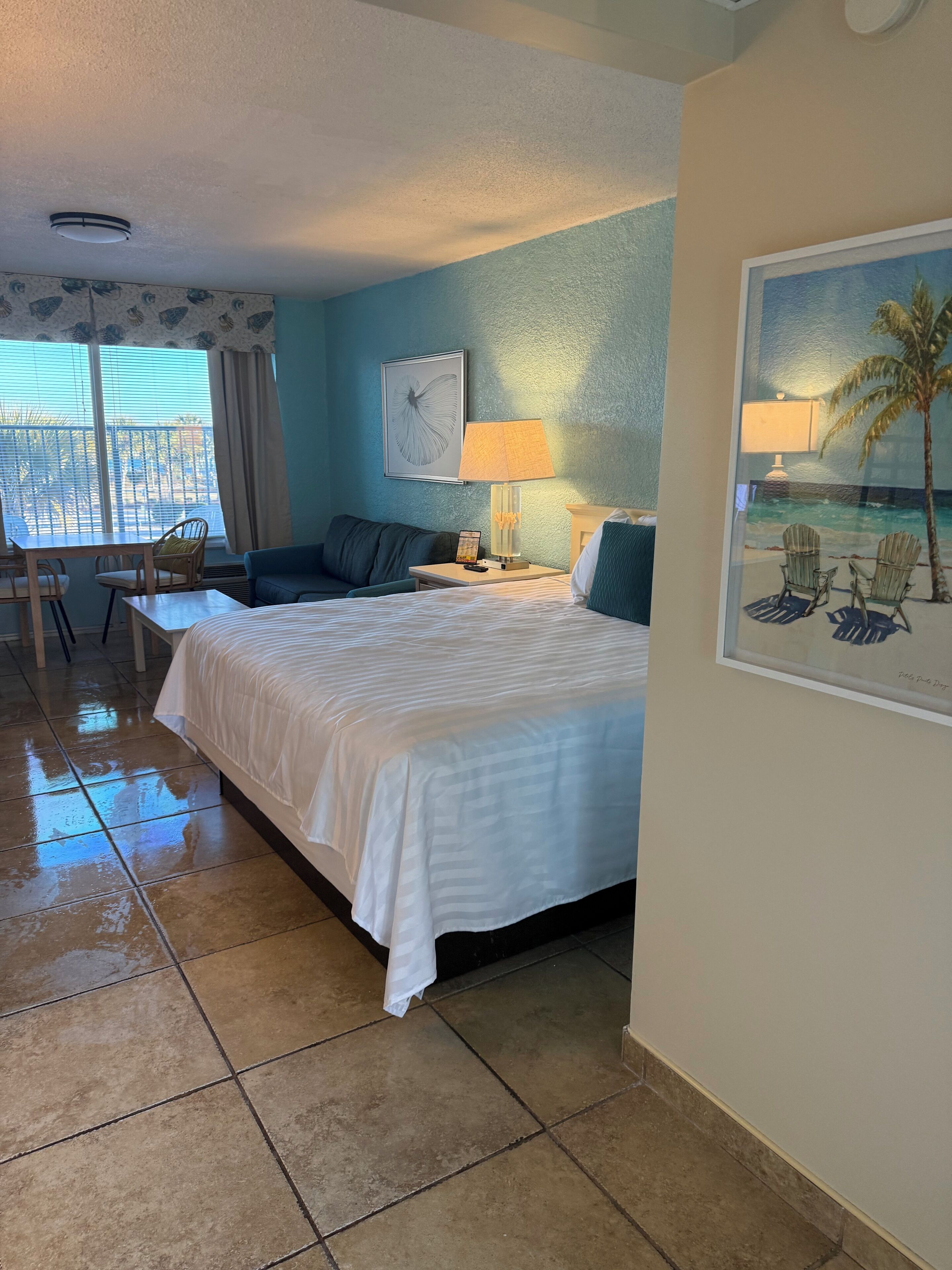Room, 1 King Bed, Balcony, Ocean View | Individually decorated, individually furnished, laptop workspace