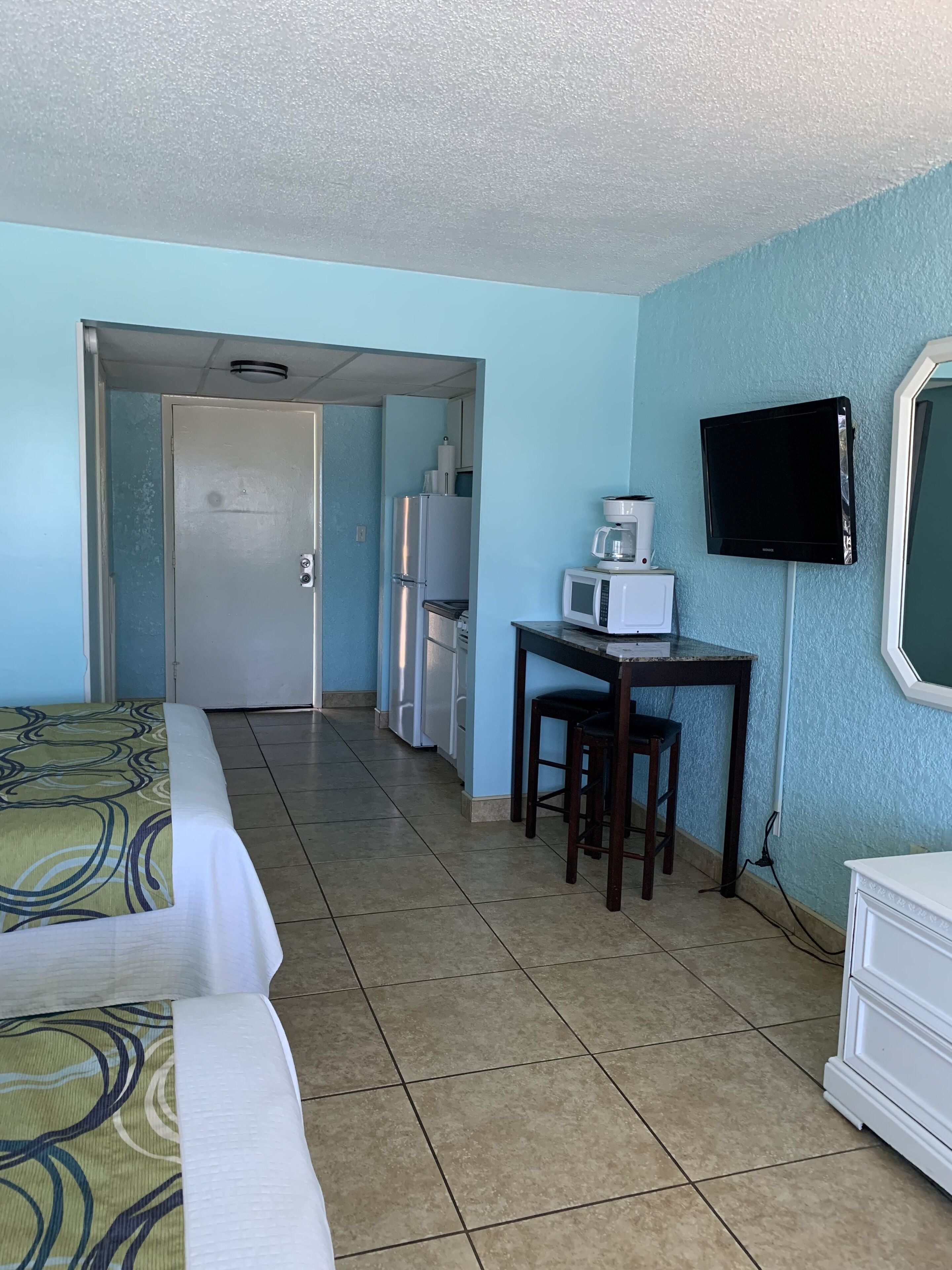 room, 2 queen beds, balcony, ocean view | 1 bedroom, individually decorated, individually furnished