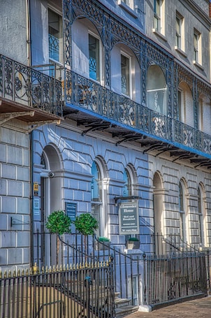Fachada de la propiedad. Gloucester House