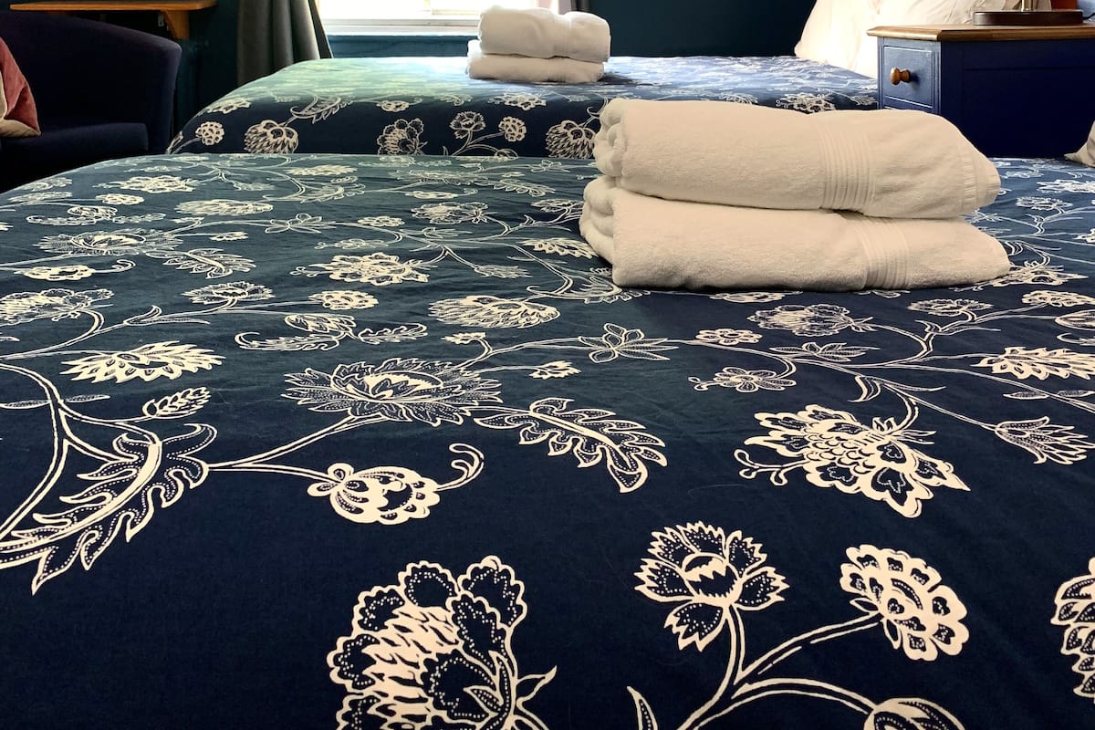 Deluxe-Doppel- oder -Zweibettzimmer, eigenes Bad
