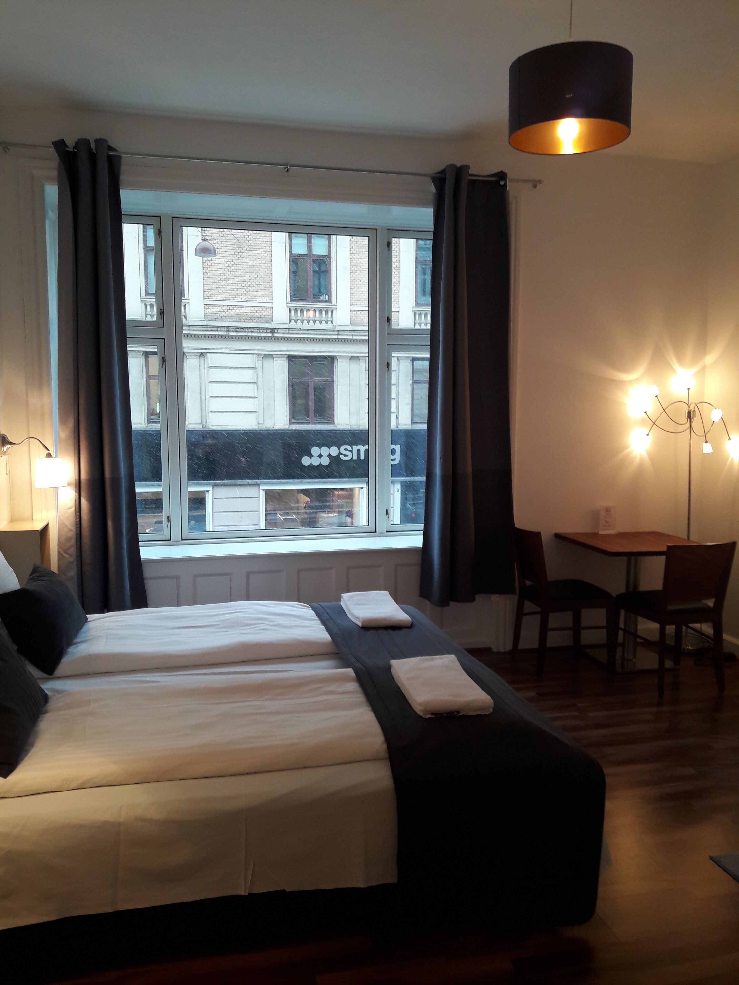 Quarto duplo luxo | Roupa de cama