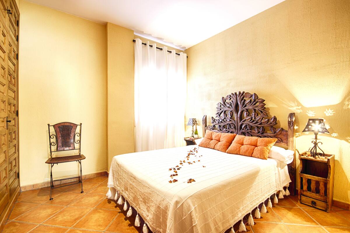 Apartamento, 1 habitación, terraza, vistas a la montaña | Escritorio, cortinas opacas, cunas (de pago) y camas supletorias
