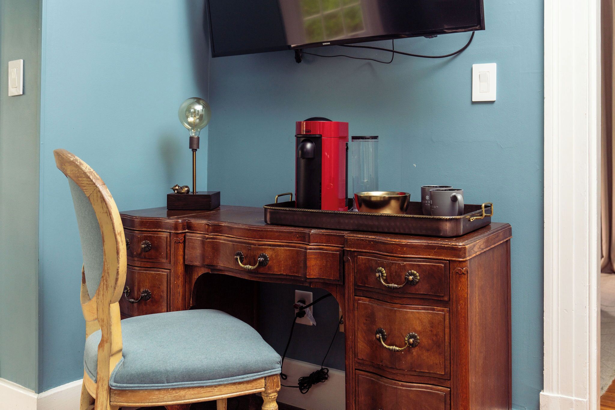 manor house suite | coffee and/or coffee maker