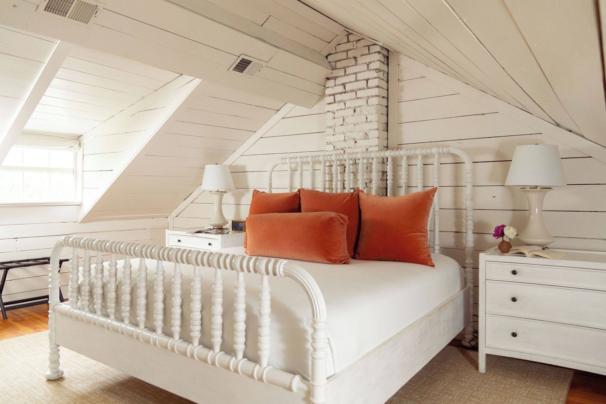 room | bathroom | free toiletries, hair dryer, bathrobes, towels