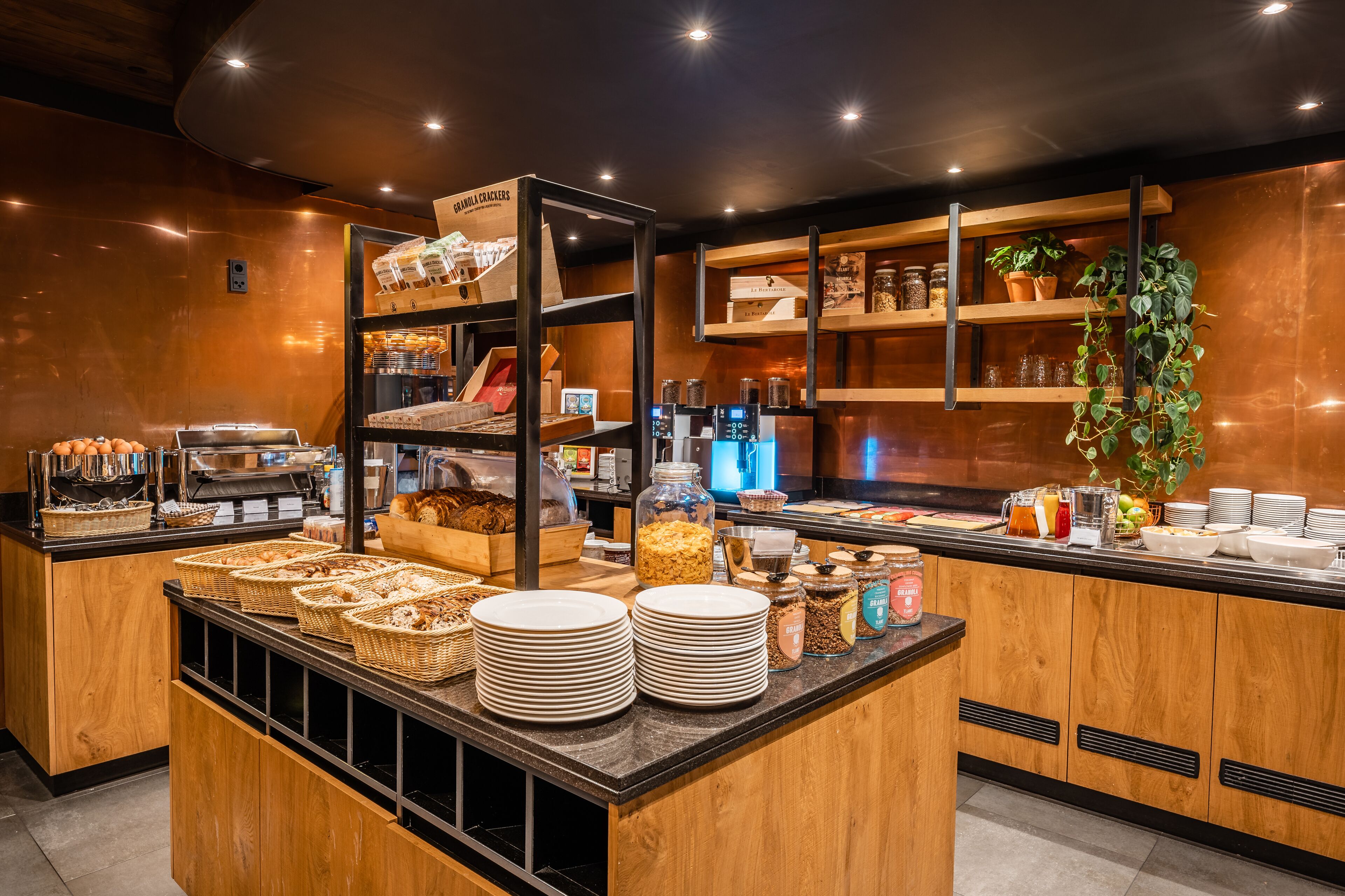 daily buffet breakfast (eur 16.50 per person)