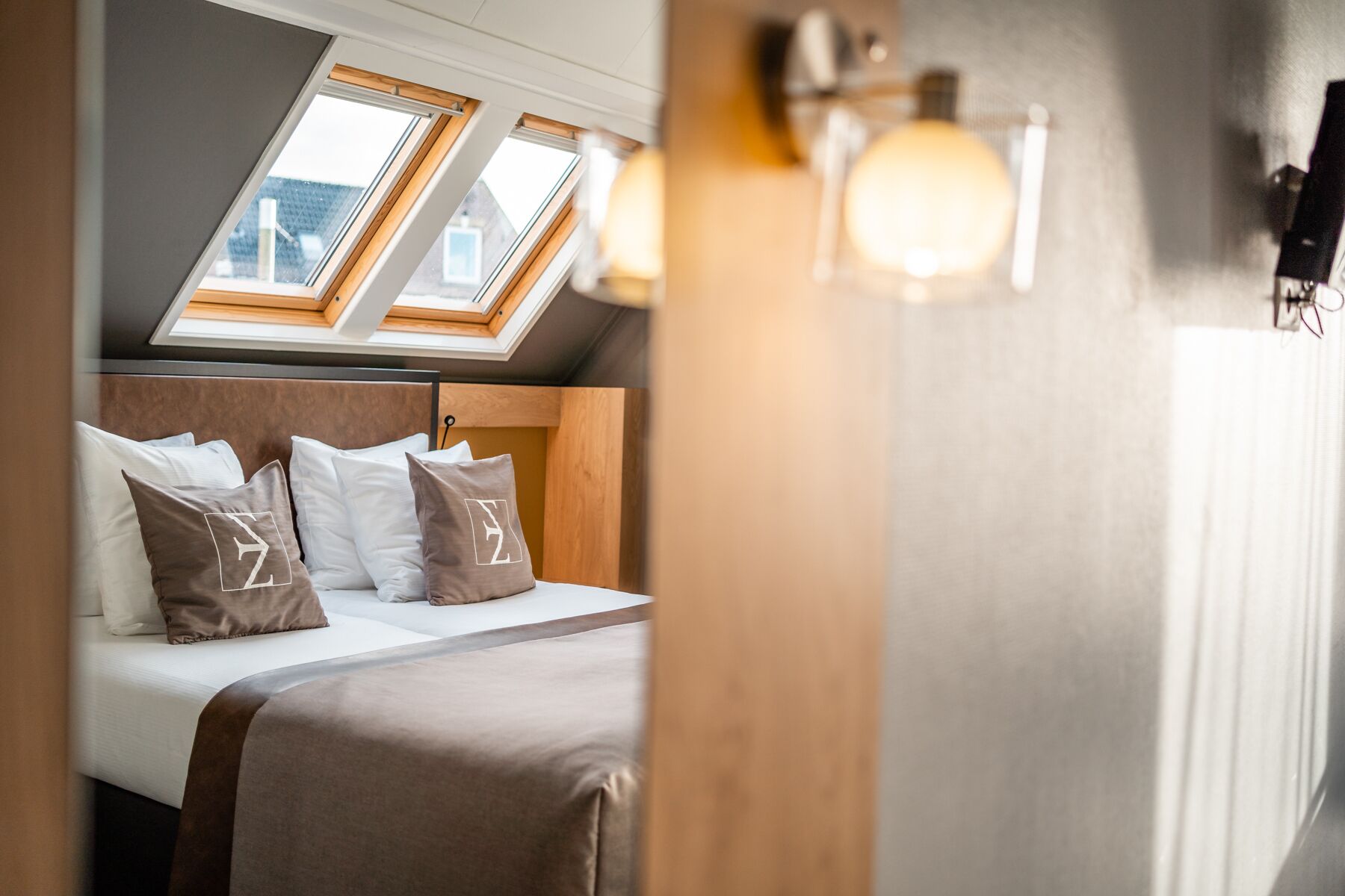 comfort twin room | in-room safe, desk, cots/infant beds, free wifi